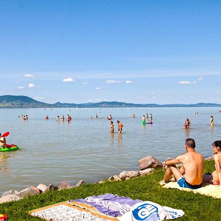 Hellomaria Villa Balatonmariafurdo Luaran gambar